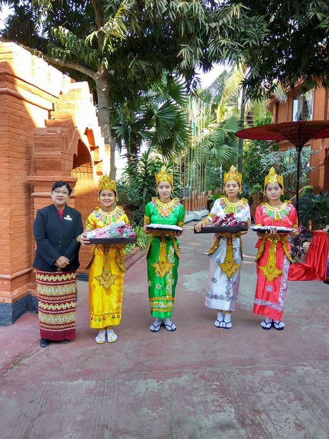 Hotel Sincere Smile Bagan New Bagan Exterior foto